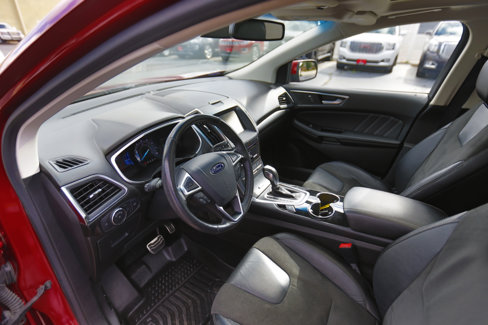 Used 2015 Ford Edge Sport w/ Equipment Group 401A image 4