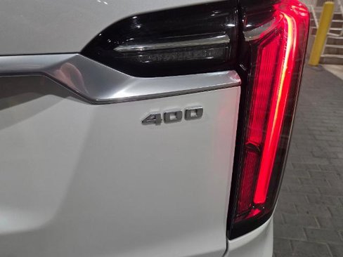 Used 2023 Cadillac XT6 Sport image 11