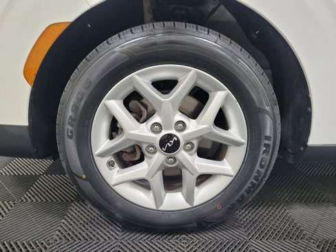Used 2023 Kia Soul LX w/ LX Technology Package image 31