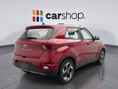 Used 2022 Hyundai Venue SEL image 4