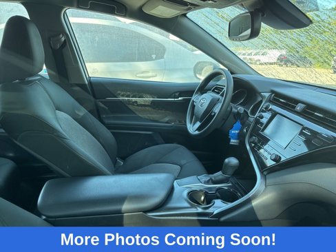Used 2019 Toyota Camry L image 2