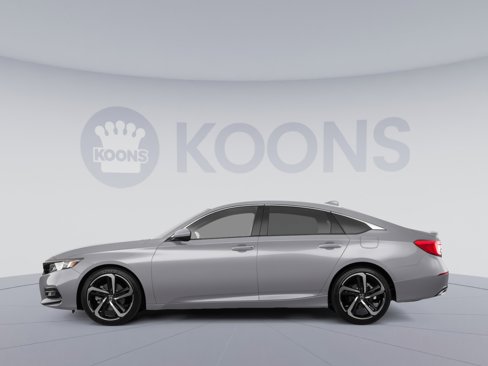 Used 2019 Honda Accord Sport image 2