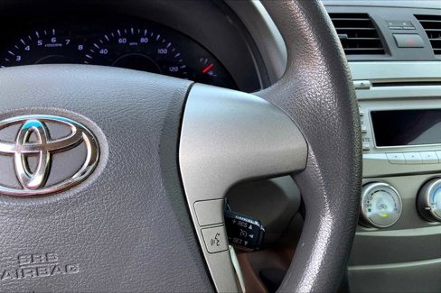 Used 2011 Toyota Camry LE image 24