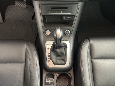Used 2017 Volkswagen Tiguan Sport image 21