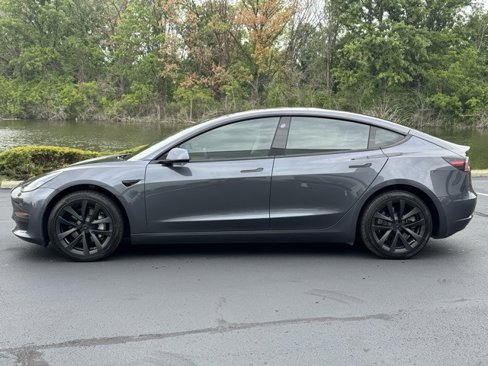 Used 2021 Tesla Model 3 Standard Range Plus image 11