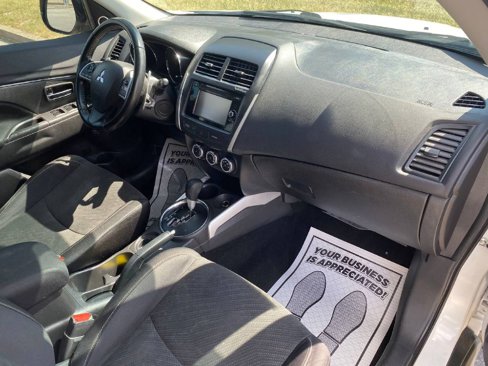 Used 2014 Mitsubishi Outlander Sport SE image 12