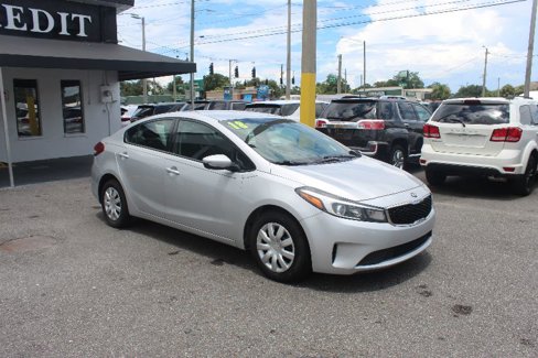 Used 2018 Kia Forte LX image 1