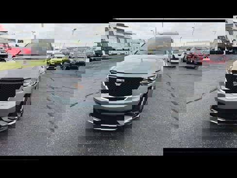 Used 2023 Cadillac XT6 Sport w/ Technology Package image 3