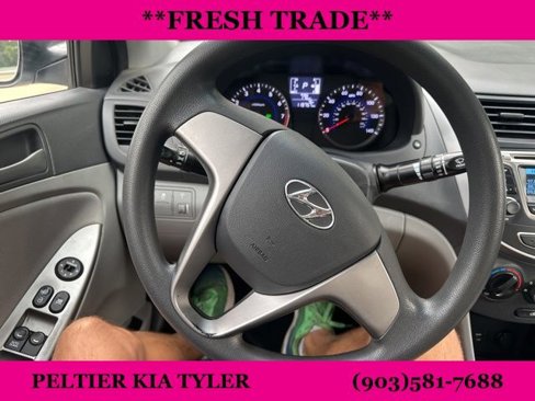Used 2016 Hyundai Accent SE image 17