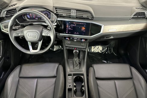 Used 2022 Audi Q3 2.0T Premium w/ Black Optic Sport Package image 12