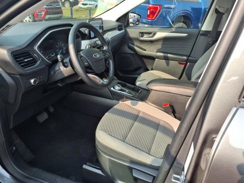 Certified 2022 Ford Escape SE w/ Cold Weather Package image 14