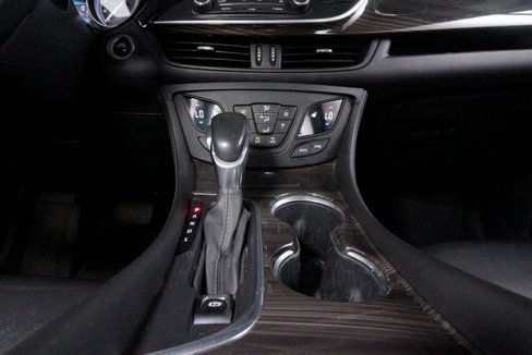 Used 2020 Buick Envision Essence image 11