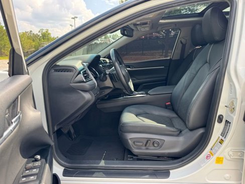 Used 2019 Toyota Camry XSE image 22