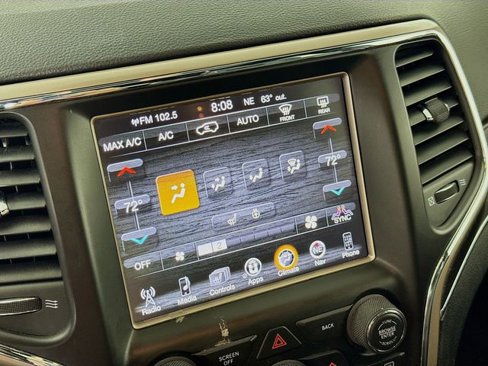Used 2016 Jeep Grand Cherokee Limited image 19