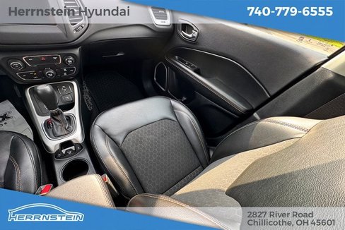 Used 2018 Jeep Compass Latitude w/ Popular Equipment Group image 14