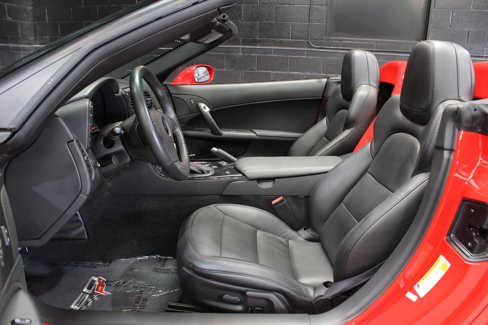 Used 2013 Chevrolet Corvette Grand Sport w/ 3LT Preferred Equipment Group image 37