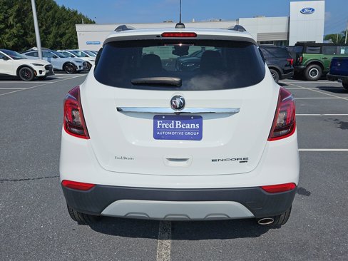 Used 2020 Buick Encore Preferred image 6