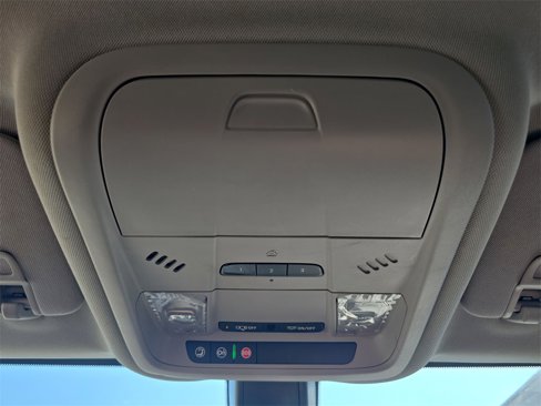 Used 2019 Chevrolet Equinox LT image 36