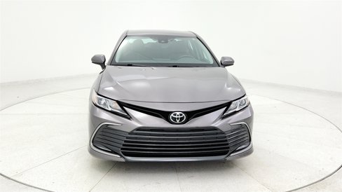 Used 2023 Toyota Camry LE image 7