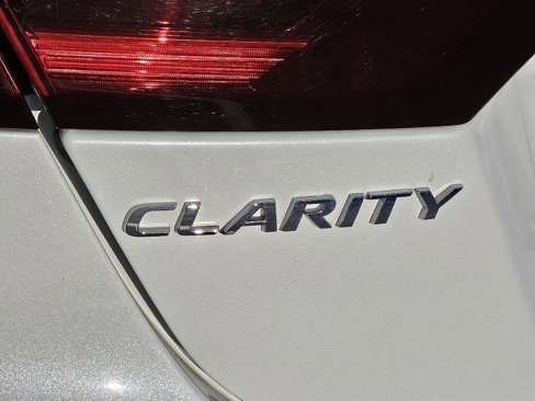 Used 2018 Honda Clarity Plug-In Hybrid image 11