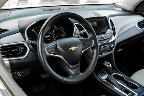 Used 2018 Chevrolet Equinox LT w/ Sun & Infotainment Package image 16