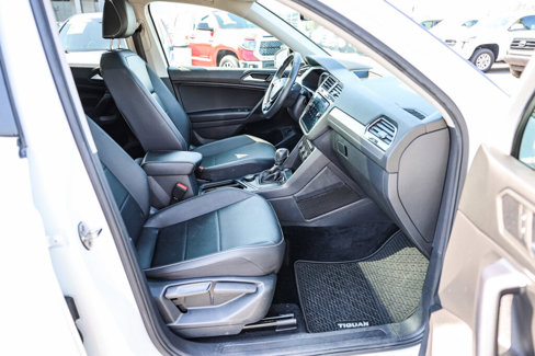 Used 2021 Volkswagen Tiguan SEL w/ 3rd Row Seat Package image 7