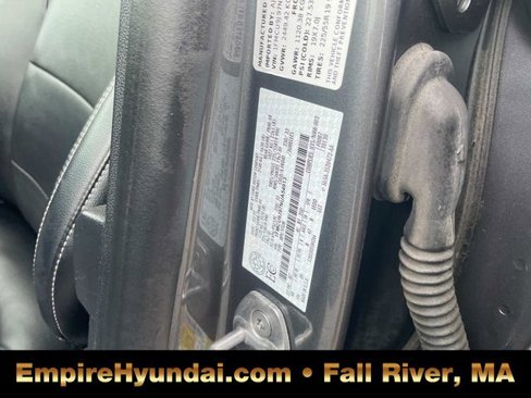 Used 2022 Ford Escape Titanium image 21
