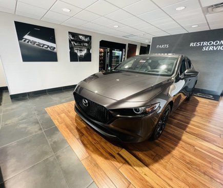 Used 2024 MAZDA MAZDA3 s image 29