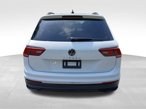 Used 2023 Volkswagen Tiguan S image 4