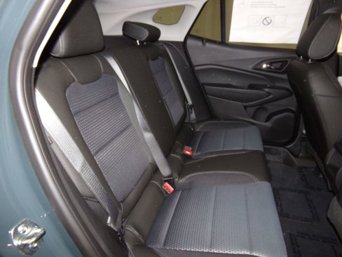 New 2025 Chevrolet Trax LT w/ Driver Confidence Package image 10