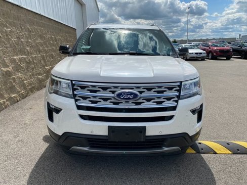 Used 2019 Ford Explorer XLT w/ Equipment Group 202A image 3
