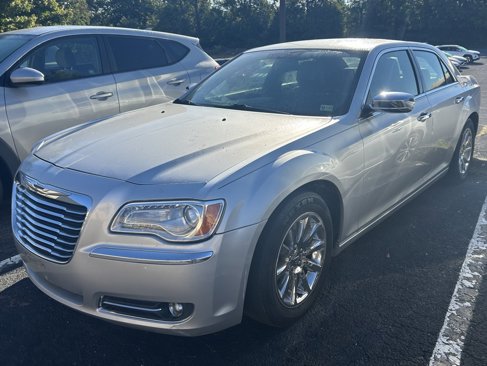 Used 2012 Chrysler 300 Limited image 1