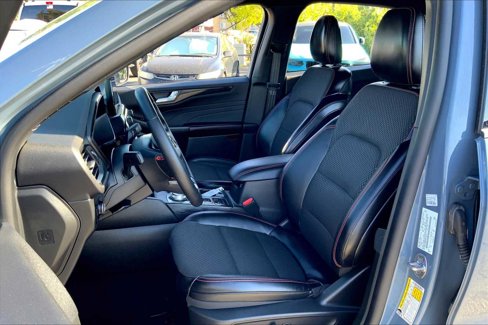 Used 2024 Ford Escape ST-Line w/ Cold Weather Package image 7