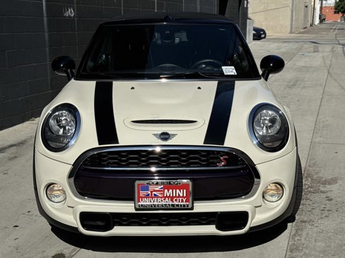 Used 2019 MINI Cooper S w/ Signature Upholstery Package image 2