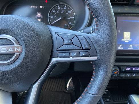 Used 2023 Nissan Kicks SR image 17