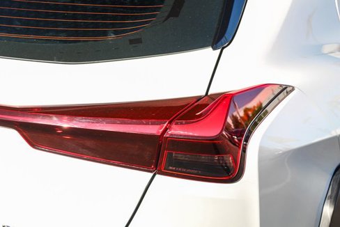 Used 2025 Lexus UX 300h FWD image 10
