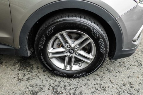 Used 2017 Hyundai Santa Fe Sport image 6