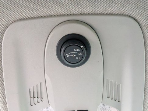 Used 2016 Chevrolet Equinox LTZ w/ Enhanced Convenience Package image 24