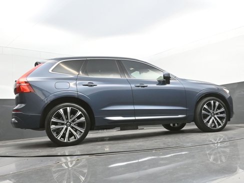 Certified 2023 Volvo XC60 B5 Ultimate w/ Climate Package image 30