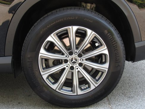 Certified 2025 Mercedes-Benz GLC 300 4MATIC image 36