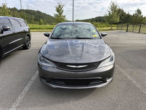Used 2015 Chrysler 200 S w/ Comfort Group image 2