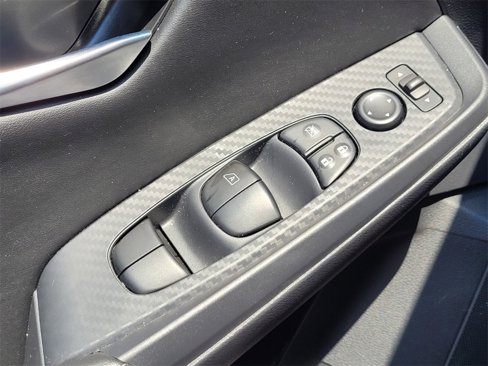 Used 2024 Nissan Sentra SV image 31