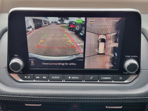 Used 2021 Nissan Rogue SV image 18