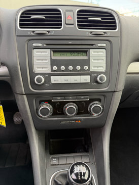 Used 2010 Volkswagen Golf 2-Door image 17