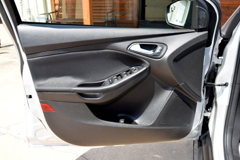 Used 2017 Ford Focus SE image 7
