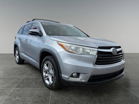 Used 2016 Toyota Highlander Limited Platinum image 9