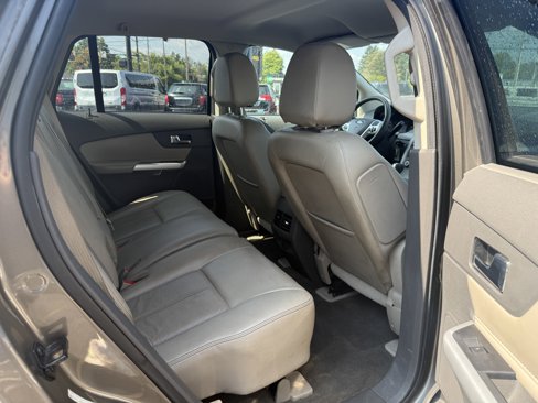 Used 2013 Ford Edge SEL image 18