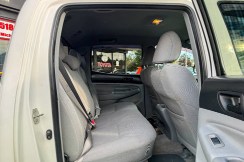 Used 2011 Toyota Tacoma 4x4 Double Cab image 12