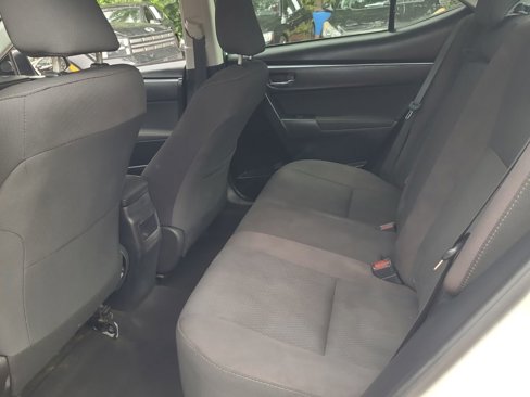 Used 2019 Toyota Corolla L image 12