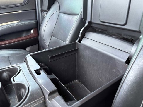 Used 2019 GMC Yukon SLT w/ Premium Edition image 39
